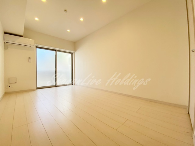 藤沢市本町３丁目のアパートの居間・リビング