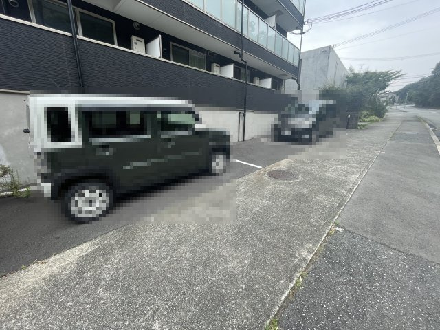 ラ・ポルテ藤原台の駐車場
