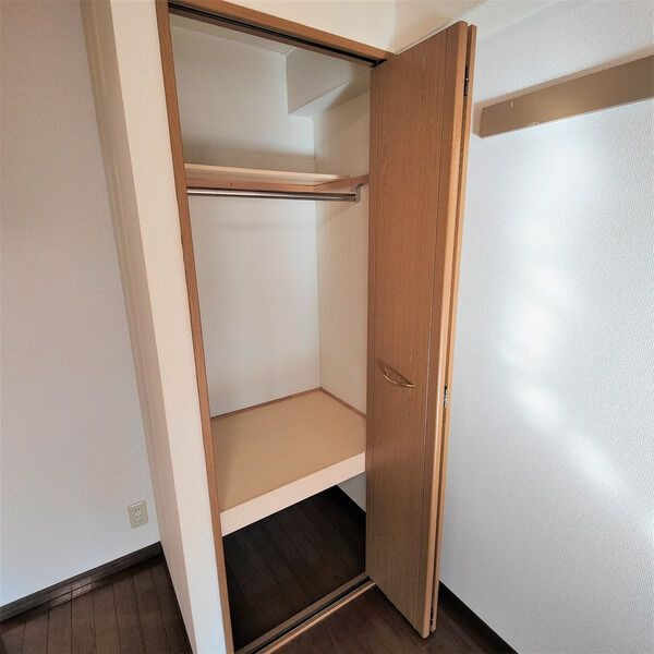 葵ビルの収納