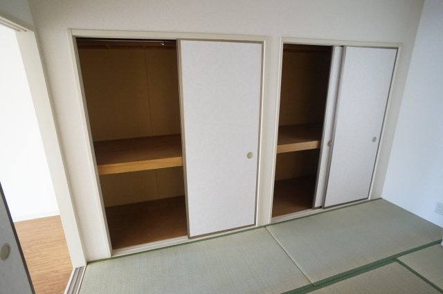 フレグランス仁川の収納