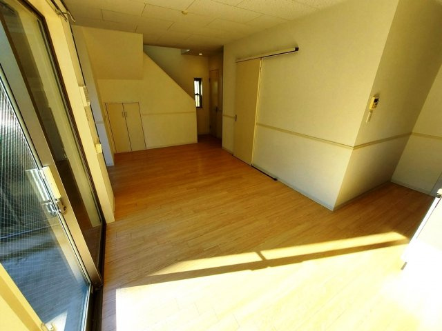 スミカ前畑の居間・リビング|イメージ（同建物内別部屋の写真です）