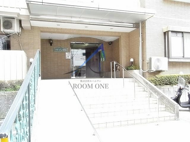 プラージュ高田馬場のエントランス|エントランスです。