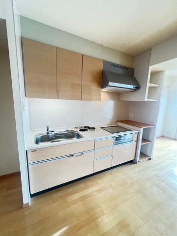 尼崎市大西町３丁目の賃貸マンションのキッチン