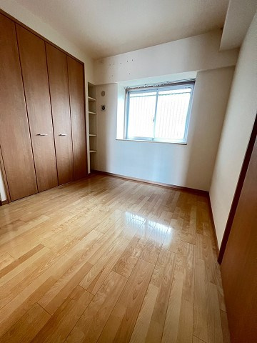 尼崎市大西町３丁目の賃貸マンションの寝室