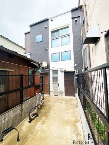 Thyme one(タイム ワン)の外観