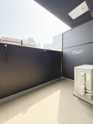 プレサンス名古屋ルーカス のバルコニー