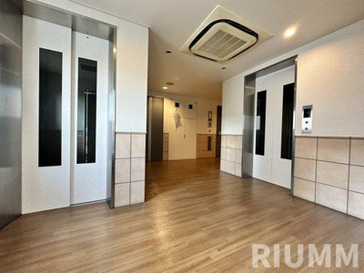【エントランス】 | コンフォリア下北沢