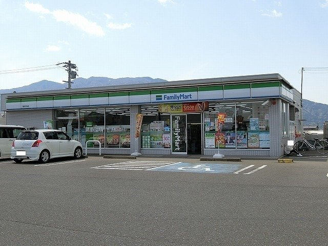 ボンダイⅠの周辺|ファミリーマート 養老宇田店まで1300m