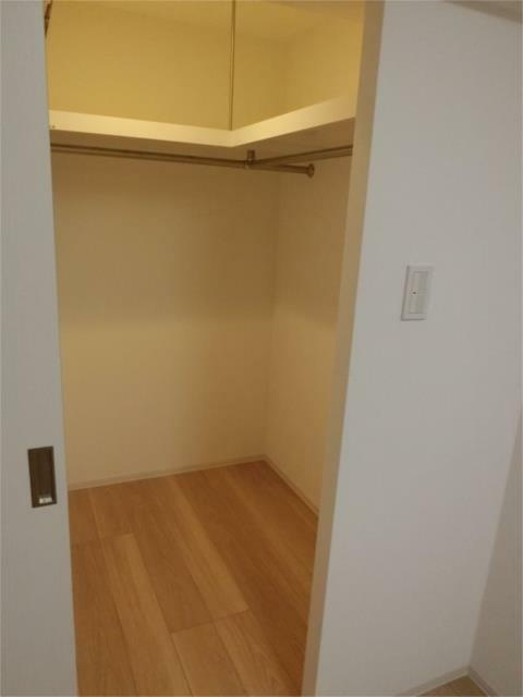 ZOOM秋葉原SQUAREの収納|ウォークインクローゼット