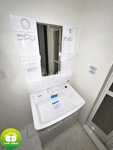 ヴィラージュ　オリオンの独立洗面台