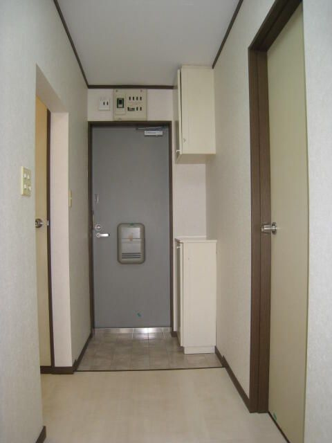 ポーメゾンの玄関