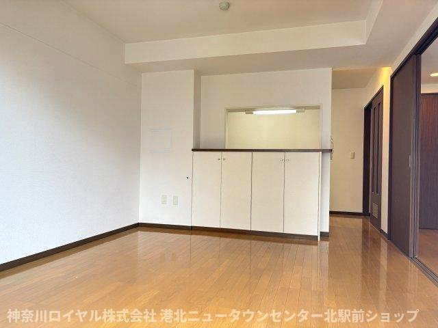【居間・リビング】
