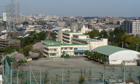 船橋市海神５丁目５０３①の周辺|海神中学校