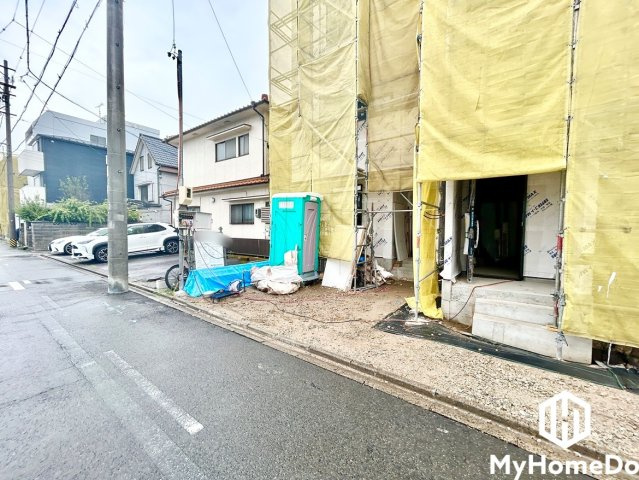 北区生駒町の前面道路含む現地写真