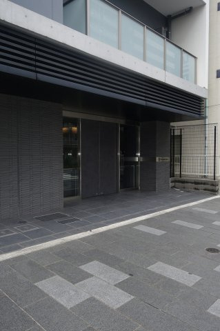 ザ・パークハビオ赤羽のエントランス