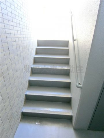 COMFORTコンフォート南六郷のその他共用部分|共用階段