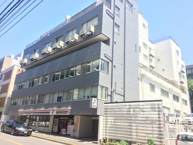 いづみハイツ市ヶ谷の外観