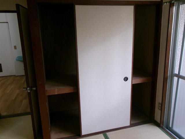 シャトーFの収納