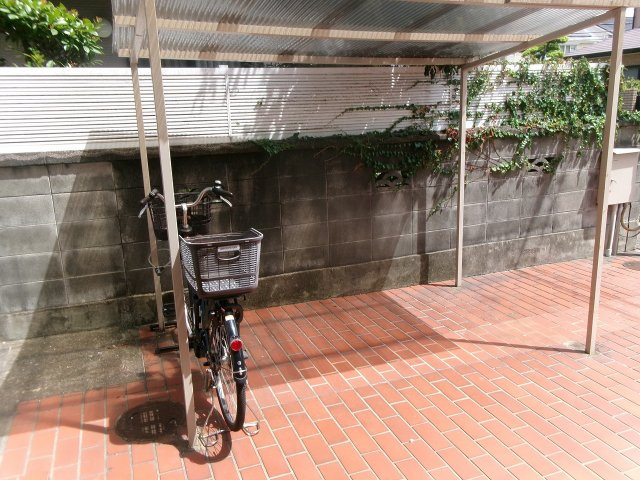 シャトーFのエントランス