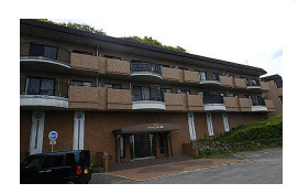ハイツレインボー塩屋の外観
