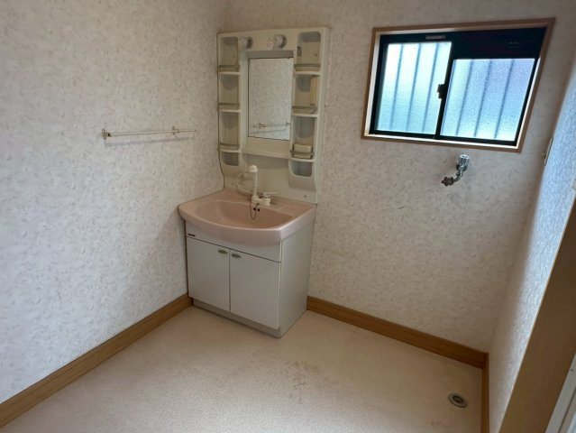 中村3丁目　中古戸建の独立洗面台|【独立洗面台】洗面脱衣所