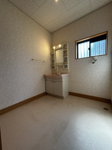中村3丁目　中古戸建の洗面所|【独立洗面台】洗面脱衣所