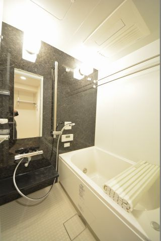 プレサンス松屋町駅前デュオの浴室|プレサンス松屋町駅前デュオ　広い浴室