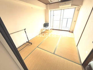 【和室】 | ネオコーポ東武庫川　南西角部屋 | 足を伸ばして寛げる和室６帖です♪板の間部分も有り、広く感じられます！！