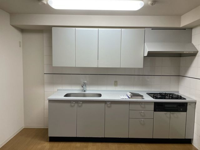 文京区本郷１丁目の賃貸マンションのキッチン
