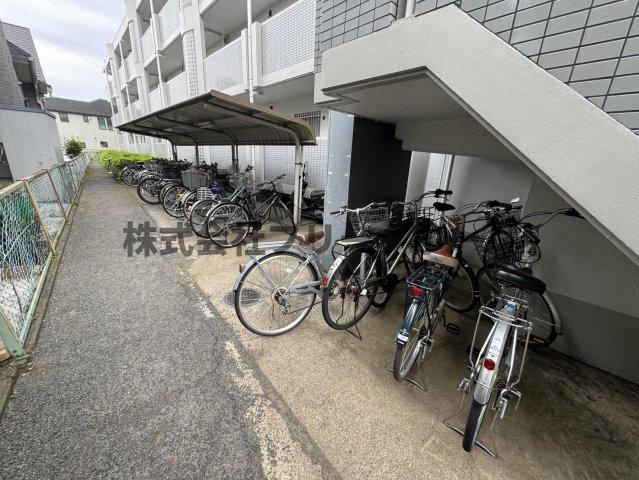 プレミールニイヤの駐車場