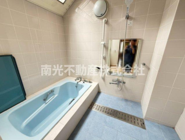 菱屋西２丁目最上階３階ワンフロアの浴室