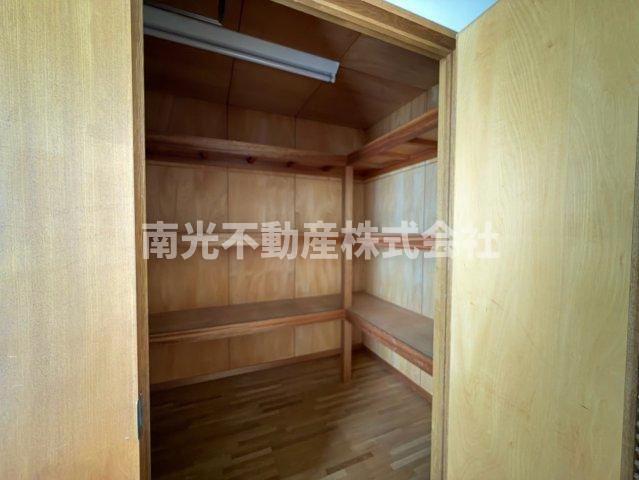 菱屋西２丁目最上階３階ワンフロアの収納