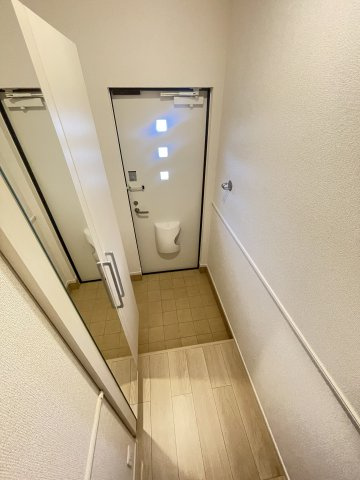 【玄関】