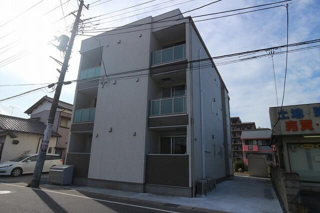 ＲＥＧＡＬＥＳＴ　浜野の外観