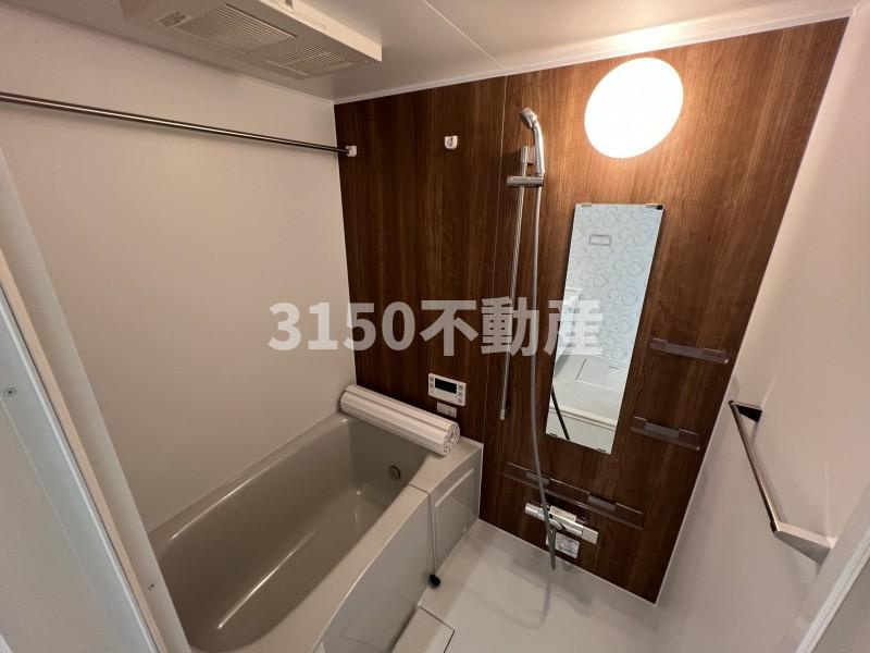 Belle Jiang　Ⅱの浴室|落ち着いた色調のトイレです