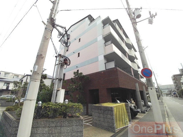 プラスワン芦屋の外観