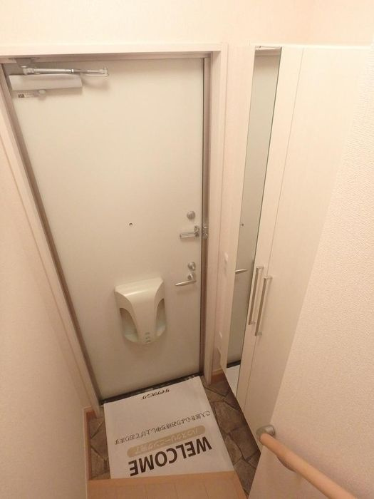 パインヒルズの玄関