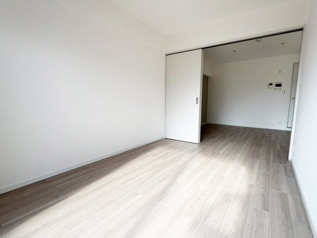 ライオンズマンション高槻の洋室