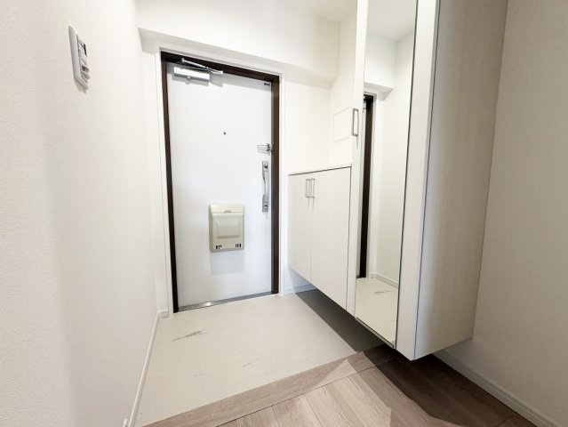 ライオンズマンション高槻の玄関