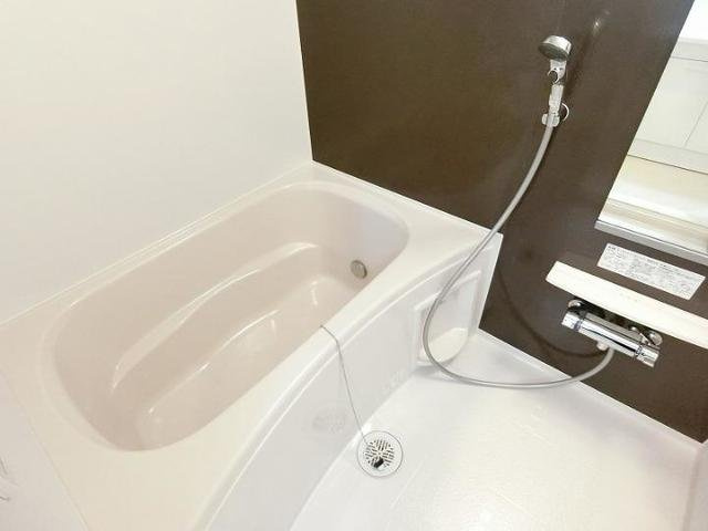 アルバーノ本今の浴室