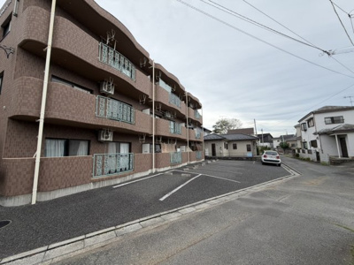 【駐車場】 | ロイヤルパインズ