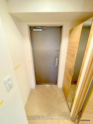 アークグラン大阪WEST　仲介手数料無料の玄関