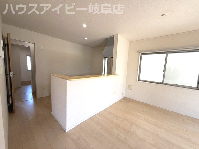 【居間・リビング】の画像