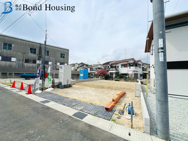 江井島小学校徒歩5分　大久保町江井島第4　新築2区画　1号棟の前面道路含む現地写真