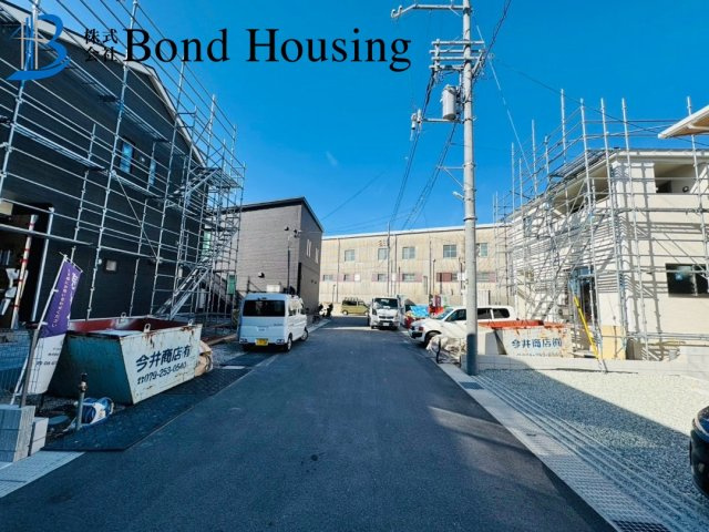 江井島小学校徒歩5分　大久保町江井島第4　新築2区画　1号棟の前面道路含む現地写真