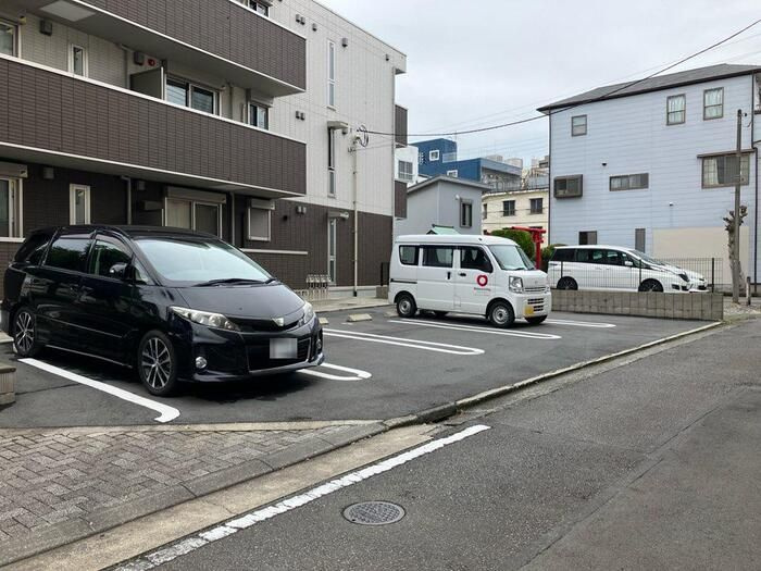 サンイーストの駐車場