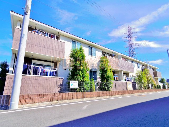 東村山市廻田町１丁目のアパートの外観