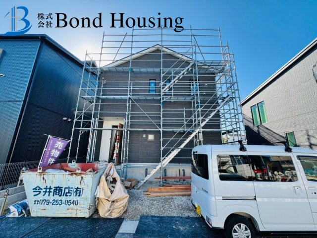 3台駐車可能　大久保町江井島第4　新築2区画　2号棟の外観