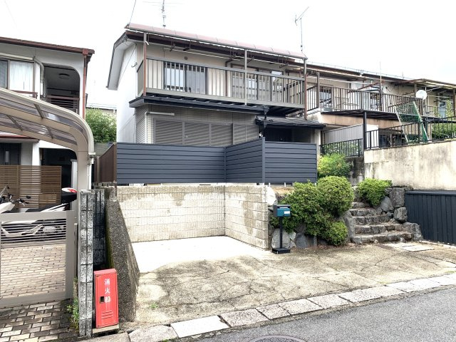 京都市左京区岩倉中在地町　中古テラスハウスの外観