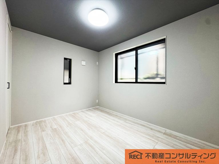 神戸市灘区篠原本町1丁目　C号地　新築戸建の寝室